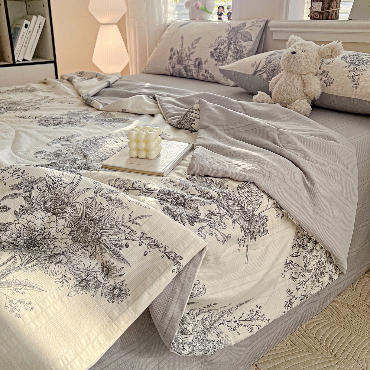 91家纺网 家纺一手货源 找家纺 王朝国际 2026新款A类彩竺棉印花夏被四件套 木兮枝