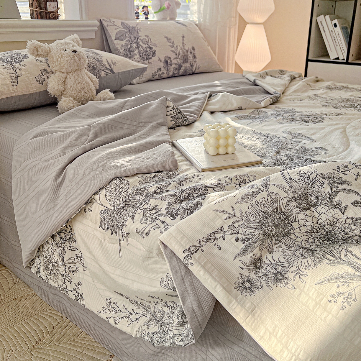 91家纺网 家纺一手货源 找家纺 王朝国际 2026新款A类彩竺棉印花夏被四件套 木兮枝