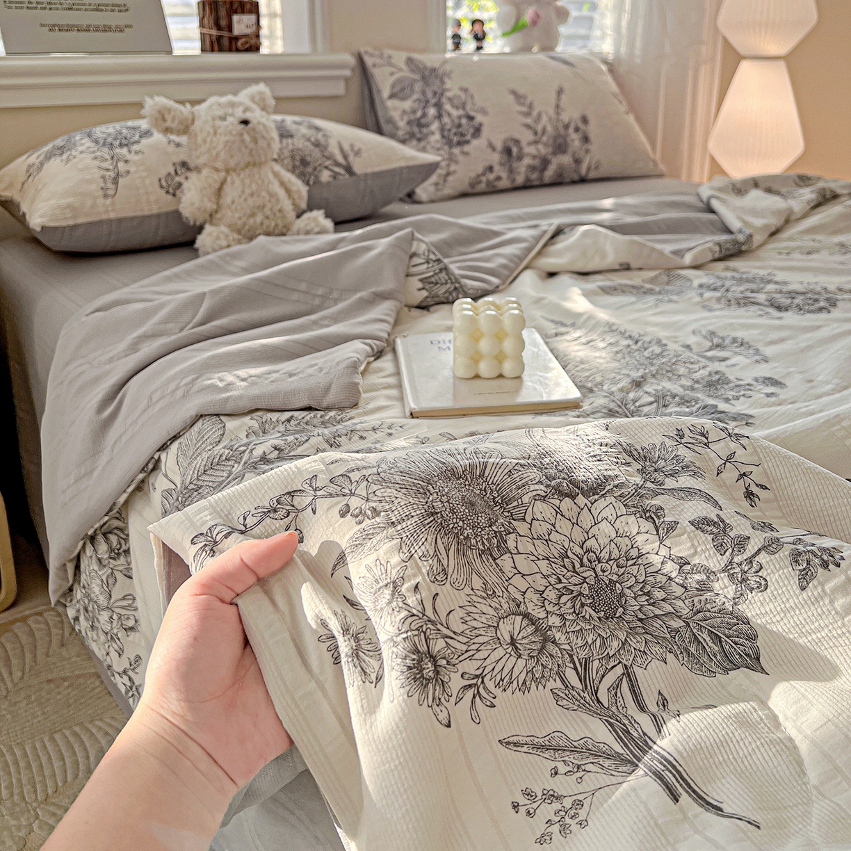 91家纺网 家纺一手货源 找家纺 王朝国际 2026新款A类彩竺棉印花夏被四件套 木兮枝