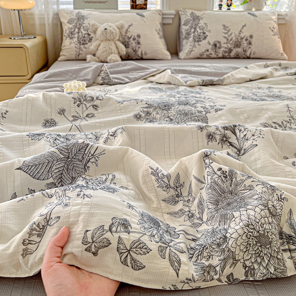 91家纺网 家纺一手货源 找家纺 王朝国际 2026新款A类彩竺棉印花夏被四件套 木兮枝