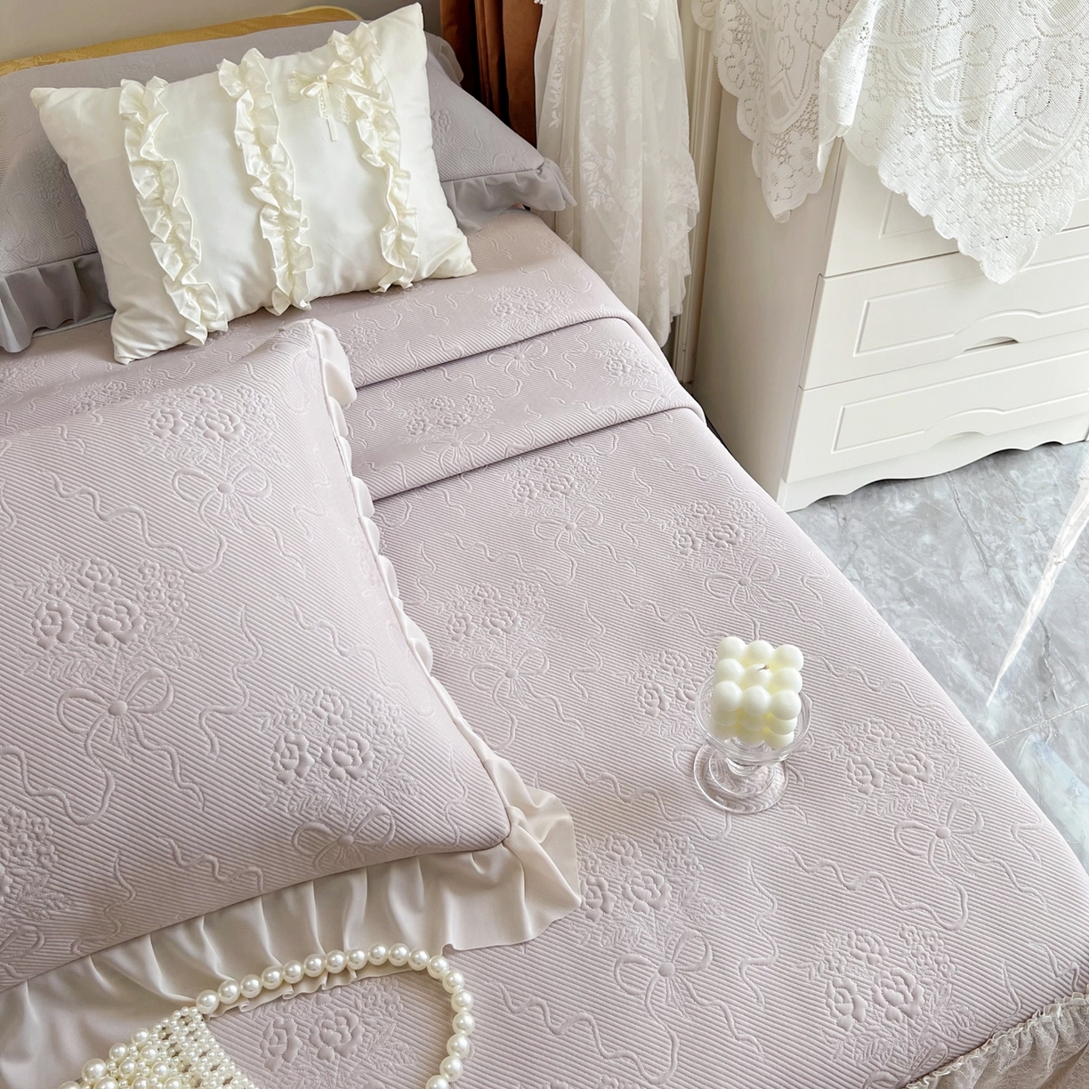 91家纺网 家纺一手货源 找家纺 恋尚羽 2026新款高分子PE凉泡泡大床裙凉感席波浪冰豆豆凉席席子三件套-蝴蝶结系列手捧花 咖色