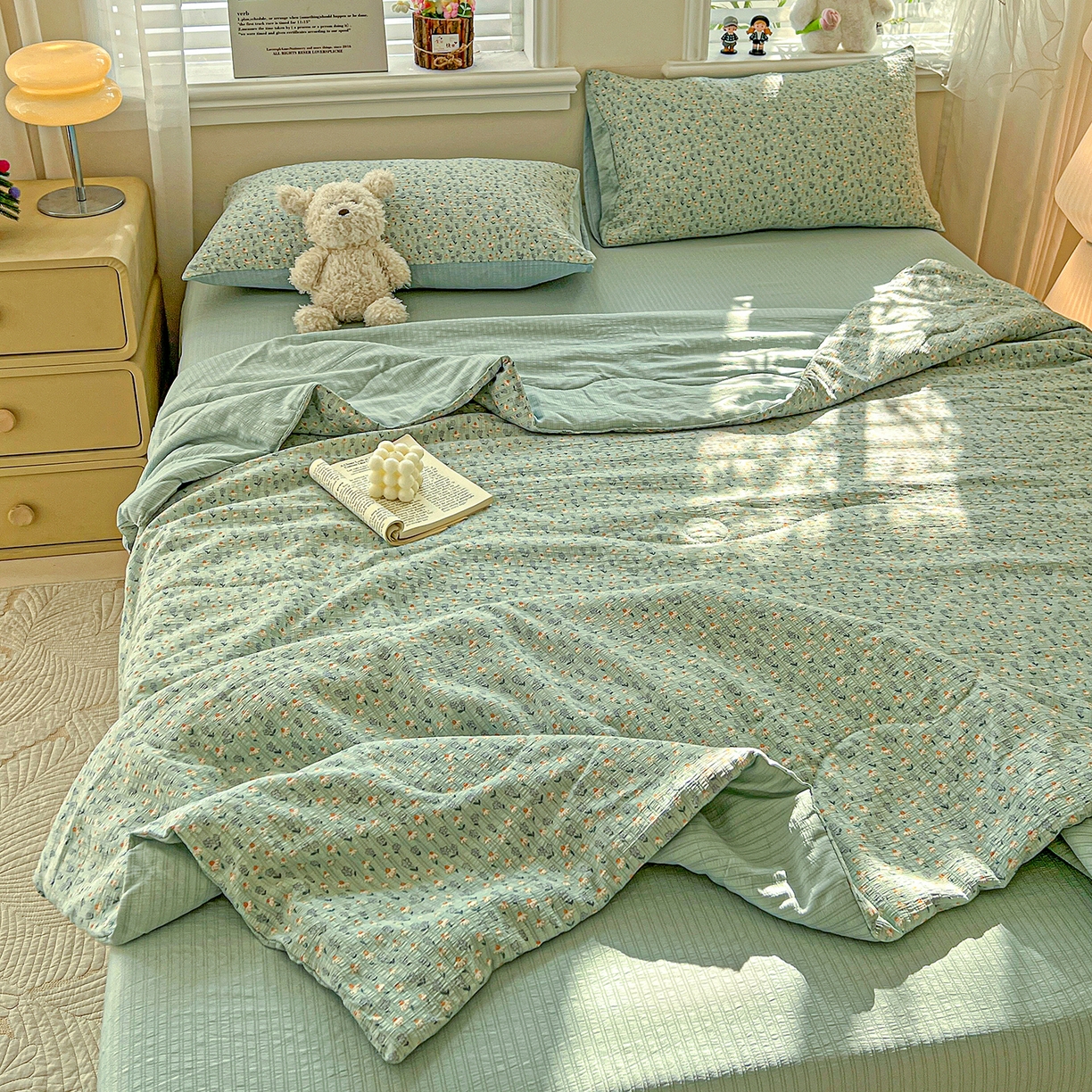 91家纺网 家纺一手货源 找家纺 王朝国际 2026新款A类彩竺棉印花夏被四件套 奶蓝泡芙