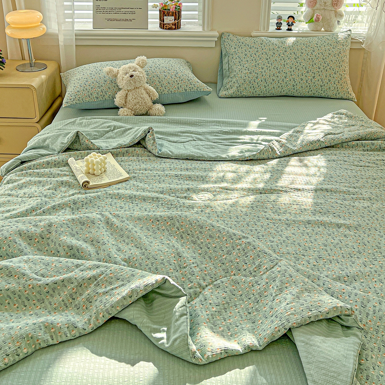 91家纺网 家纺一手货源 找家纺 王朝国际 2026新款A类彩竺棉印花夏被四件套 奶蓝泡芙