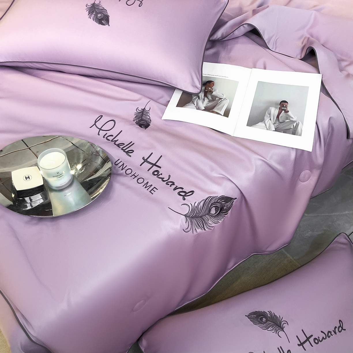 91家纺网 家纺一手货源 找家纺 吾诺家居 2026新款双拼及羽毛刺绣夏被夏凉被空调被四件套-柔羽 羽毛紫