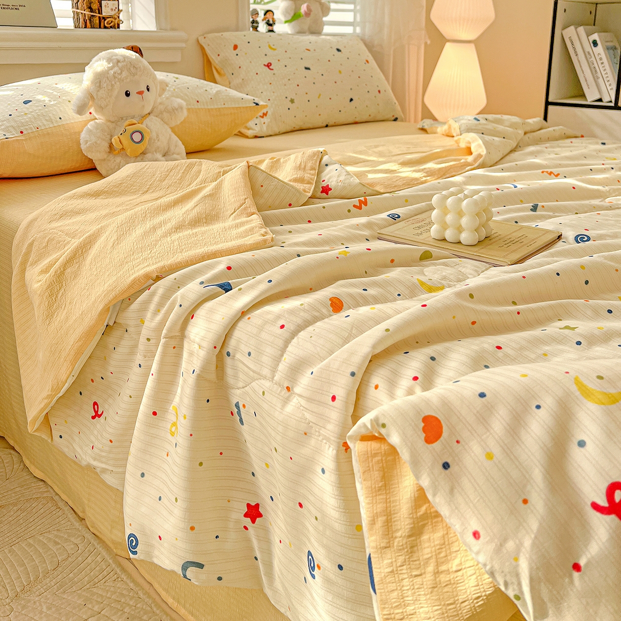 91家纺网 家纺一手货源 找家纺 王朝国际 2026新款A类彩竺棉印花夏被四件套 奶油派