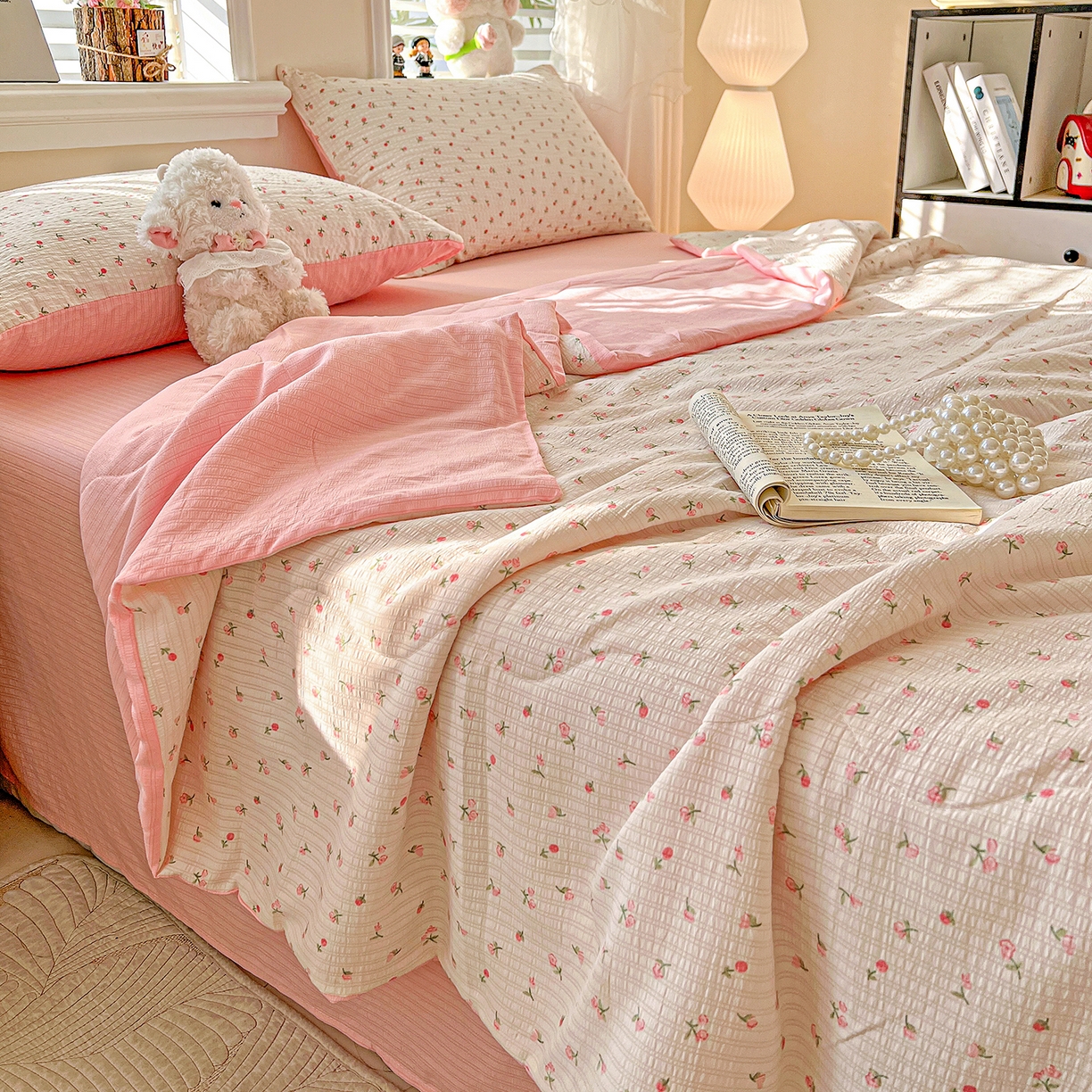 91家纺网 家纺一手货源 找家纺 王朝国际 2026新款A类彩竺棉印花夏被四件套 七里香