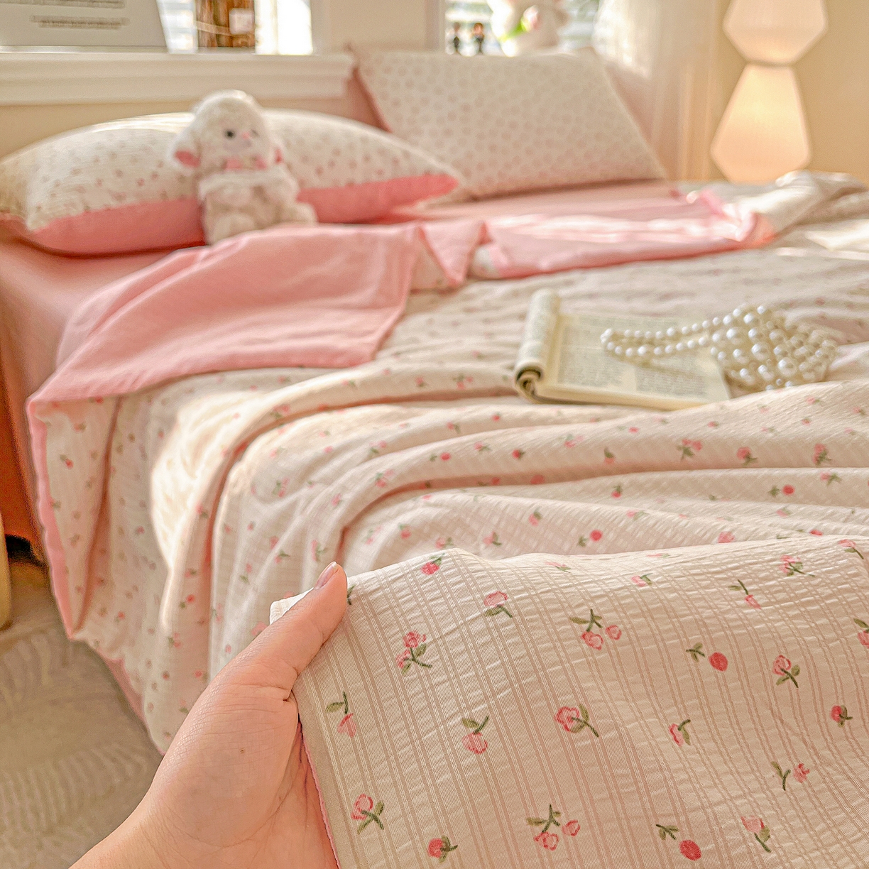 91家纺网 家纺一手货源 找家纺 王朝国际 2026新款A类彩竺棉印花夏被四件套 七里香