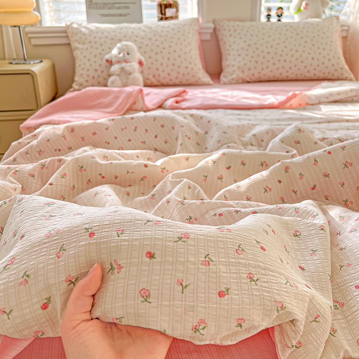 91家纺网 家纺一手货源 找家纺 王朝国际 2026新款A类彩竺棉印花夏被四件套 七里香