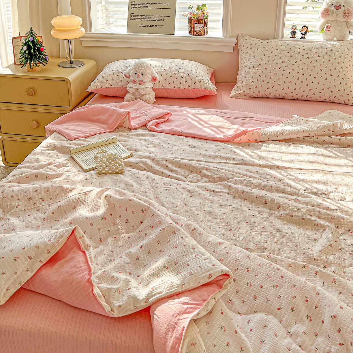 91家纺网 家纺一手货源 找家纺 王朝国际 2026新款A类彩竺棉印花夏被四件套 七里香