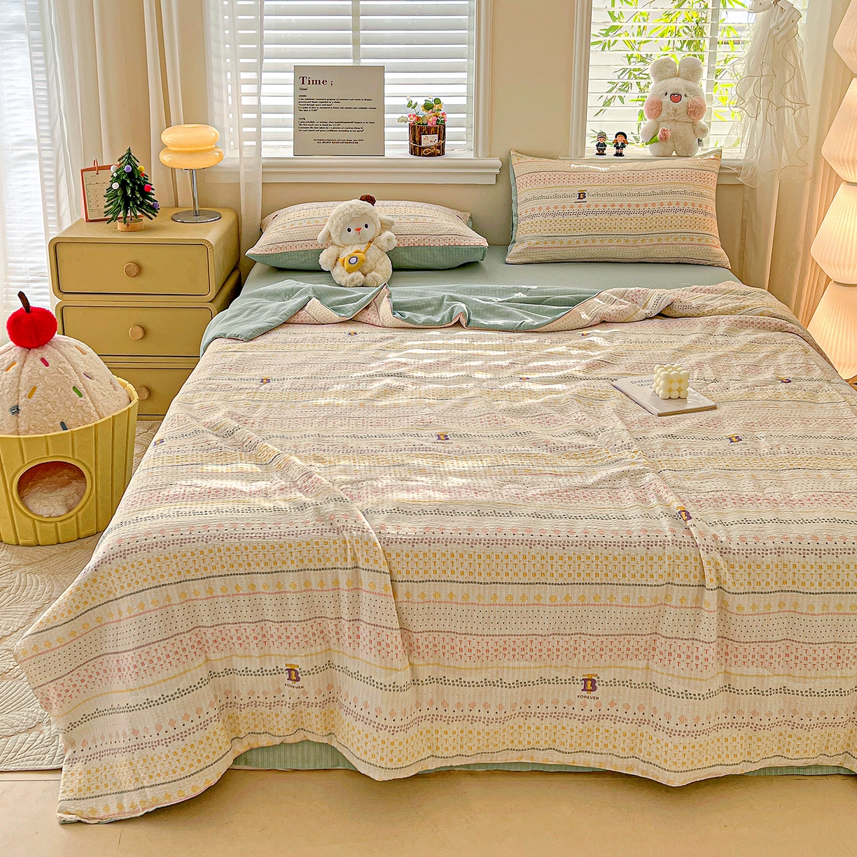 91家纺网 家纺一手货源 找家纺 王朝国际 2026新款A类彩竺棉印花夏被四件套 小欢喜