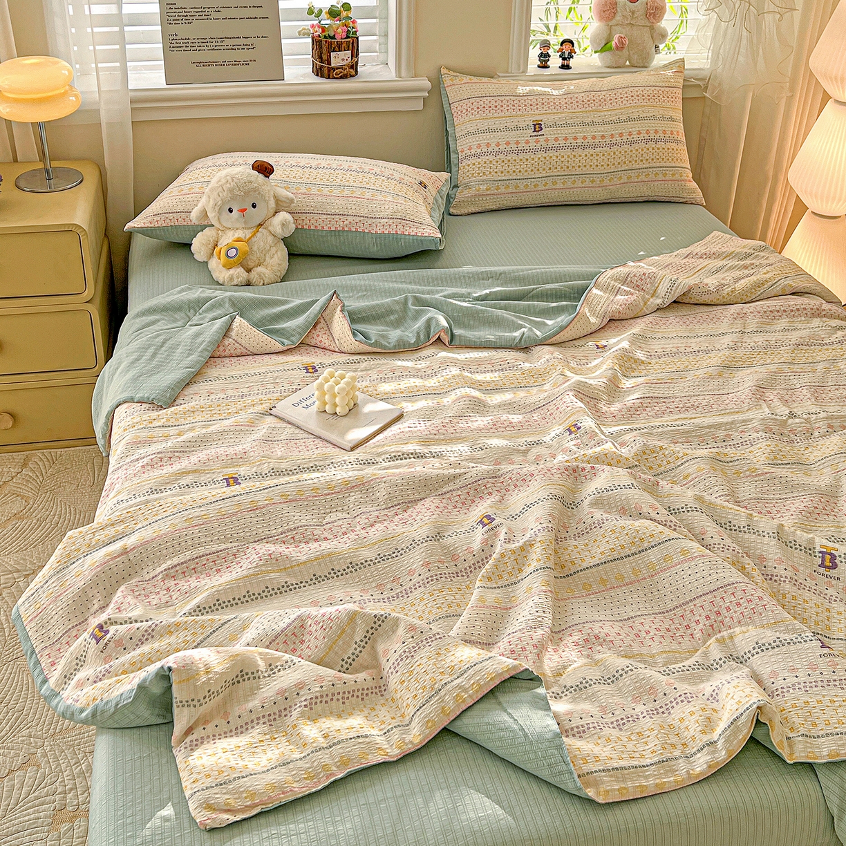 91家纺网 家纺一手货源 找家纺 王朝国际 2026新款A类彩竺棉印花夏被四件套 小欢喜