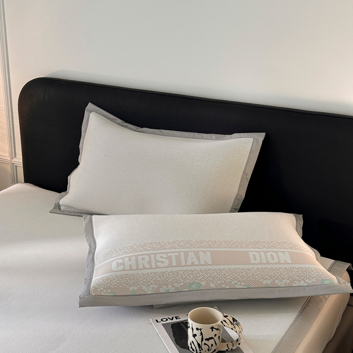 91家纺网 家纺一手货源 找家纺 慕尚家纺 2026春夏新款凉感冰丝提花凉席三件套 花艺 红绿