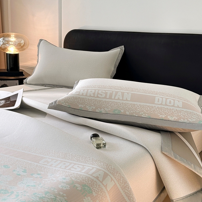 91家纺网 家纺一手货源 找家纺 慕尚家纺 2026春夏新款凉感冰丝提花凉席三件套 花艺 红绿