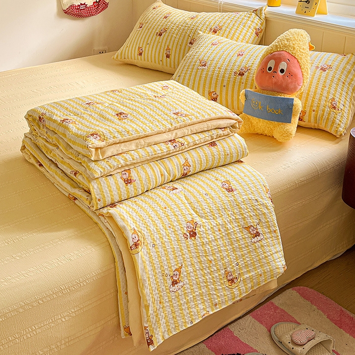 91家纺网 家纺一手货源 找家纺 王朝国际 2026新款A类彩竺棉印花夏被四件套 星星仔