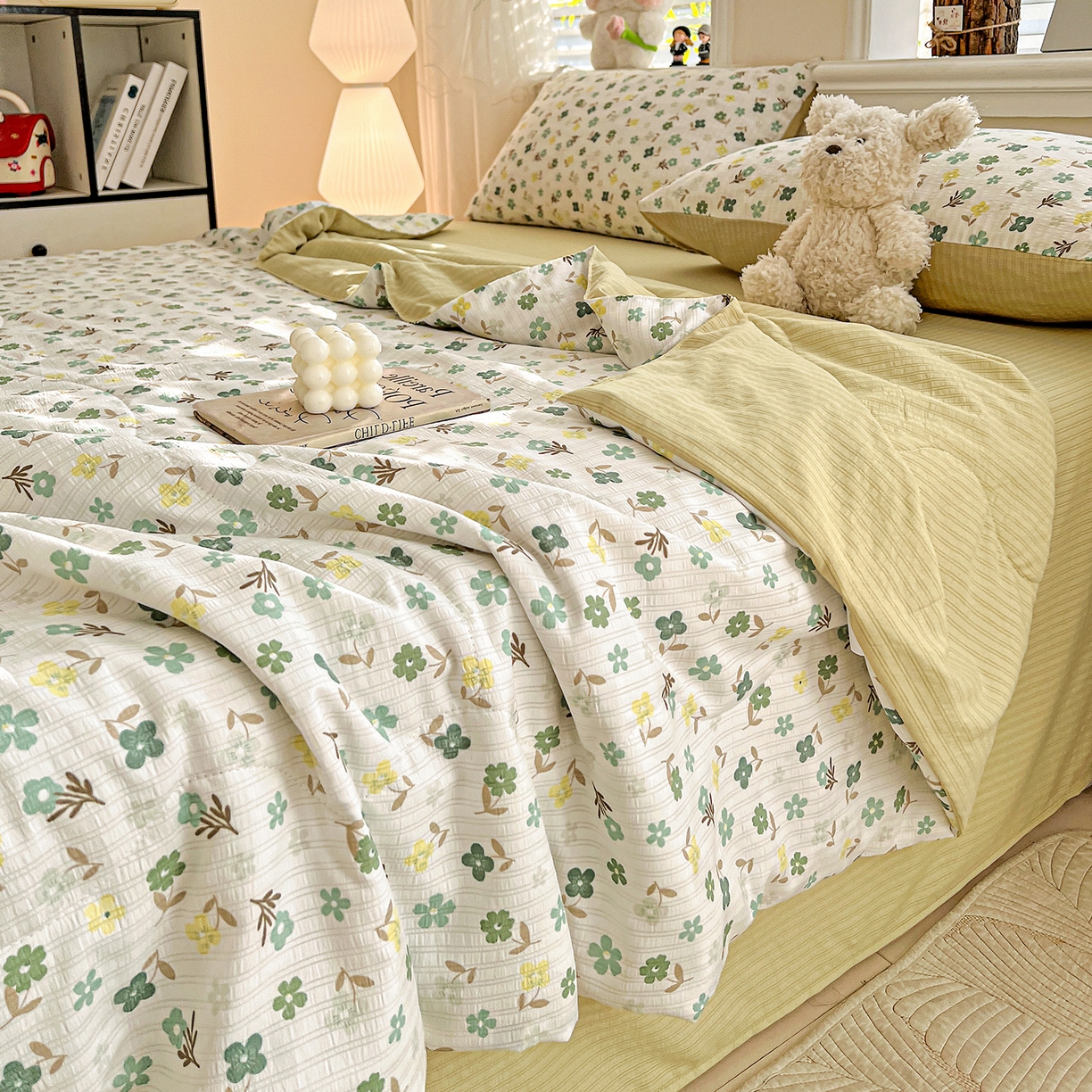 91家纺网 家纺一手货源 找家纺 王朝国际 2026新款A类彩竺棉印花夏被四件套 幸运草