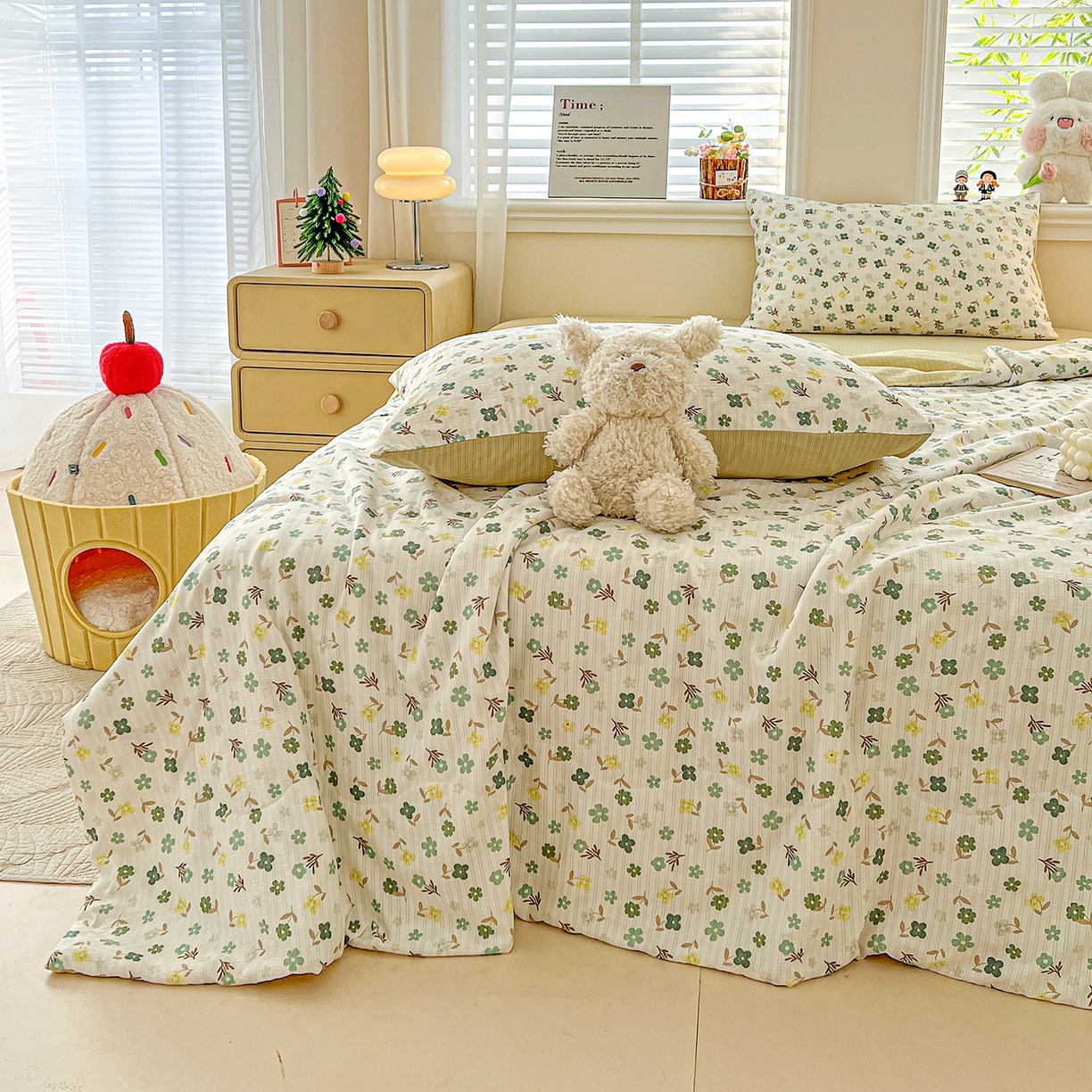 91家纺网 家纺一手货源 找家纺 王朝国际 2026新款A类彩竺棉印花夏被四件套 幸运草