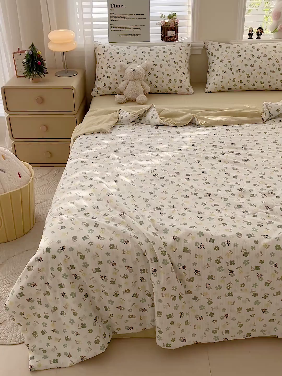 91家纺网 家纺一手货源 找家纺 王朝国际 2026新款A类彩竺棉印花夏被四件套 幸运草