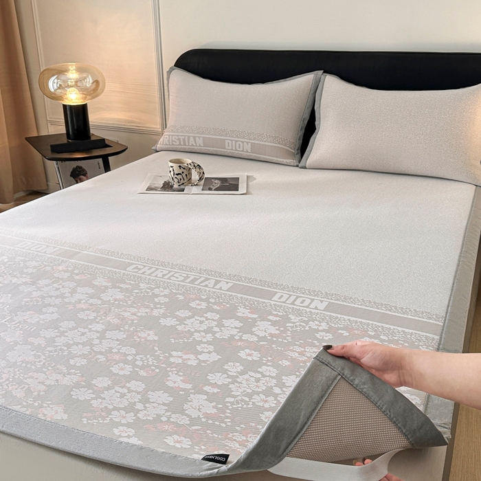 91家纺网 家纺一手货源 找家纺 慕尚家纺 2026春夏新款凉感冰丝提花凉席三件套 花艺 咖白