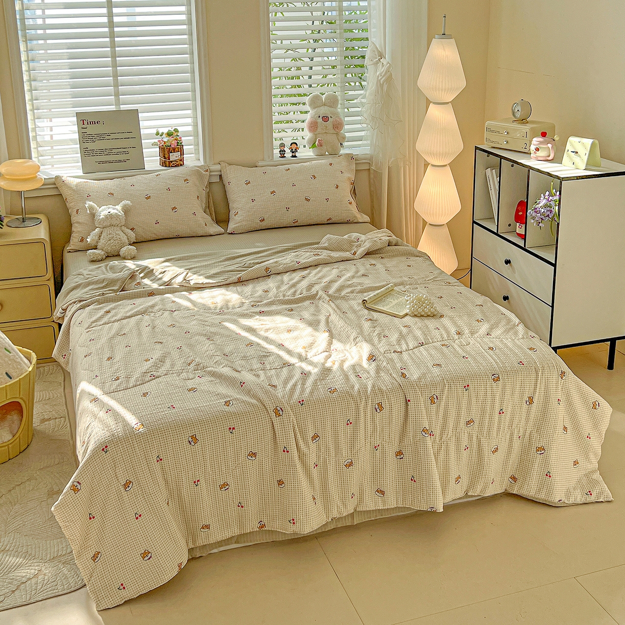 91家纺网 家纺一手货源 找家纺 王朝国际 2026新款A类彩竺棉印花夏被四件套 樱桃狗