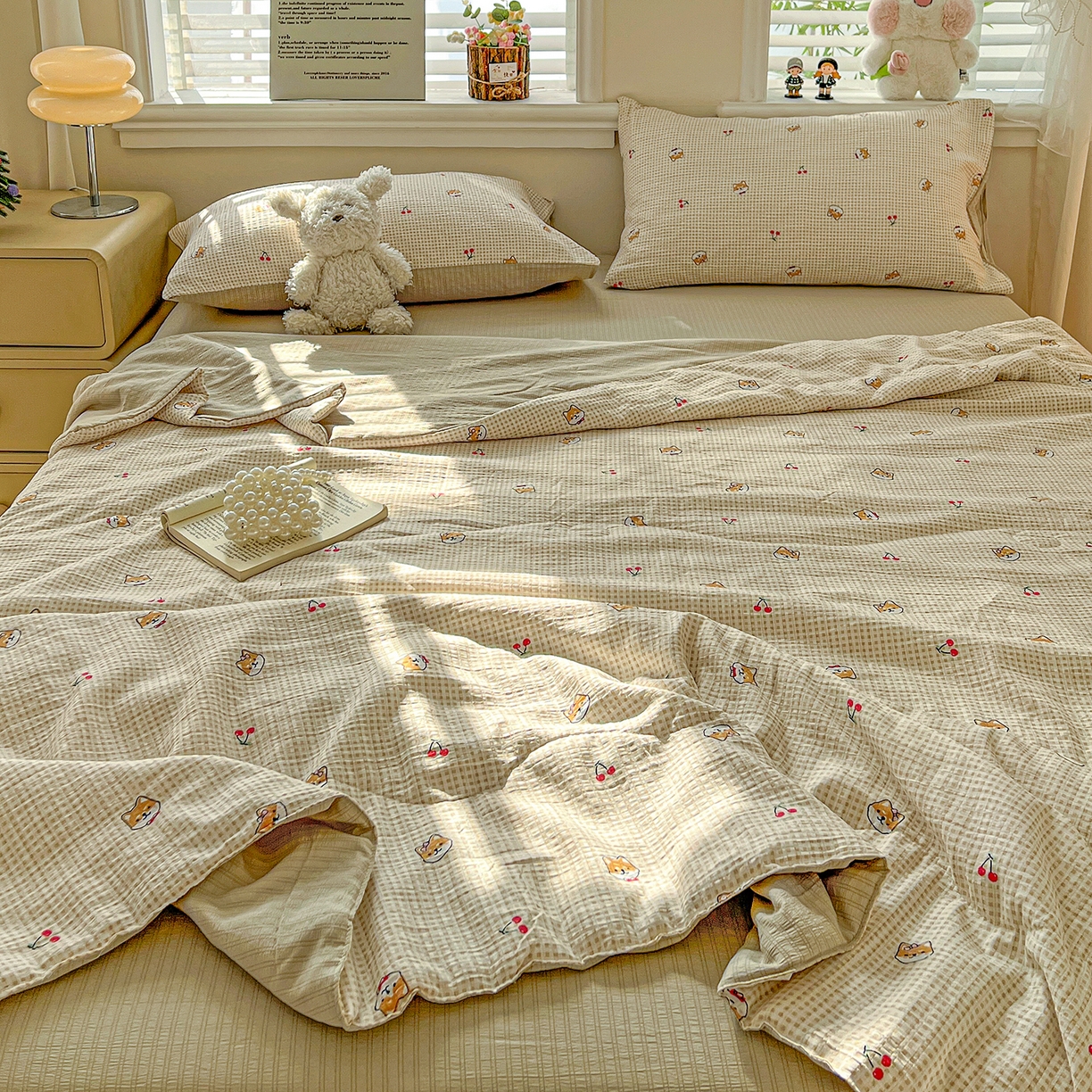 91家纺网 家纺一手货源 找家纺 王朝国际 2026新款A类彩竺棉印花夏被四件套 樱桃狗