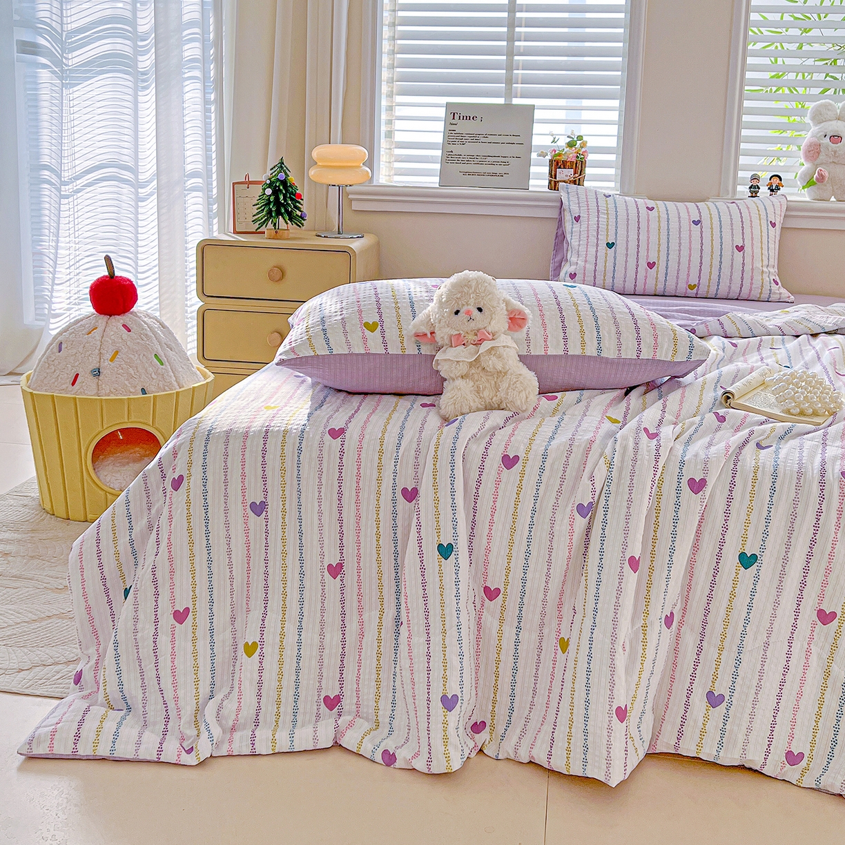 91家纺网 家纺一手货源 找家纺 王朝国际 2026新款A类彩竺棉印花夏被四件套 紫爱心