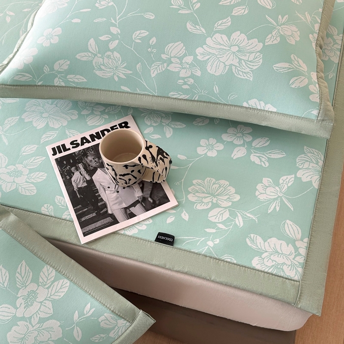 91家纺网 家纺一手货源 找家纺 慕尚家纺 2026春夏新款凉感冰丝提花凉席三件套 花语 绿