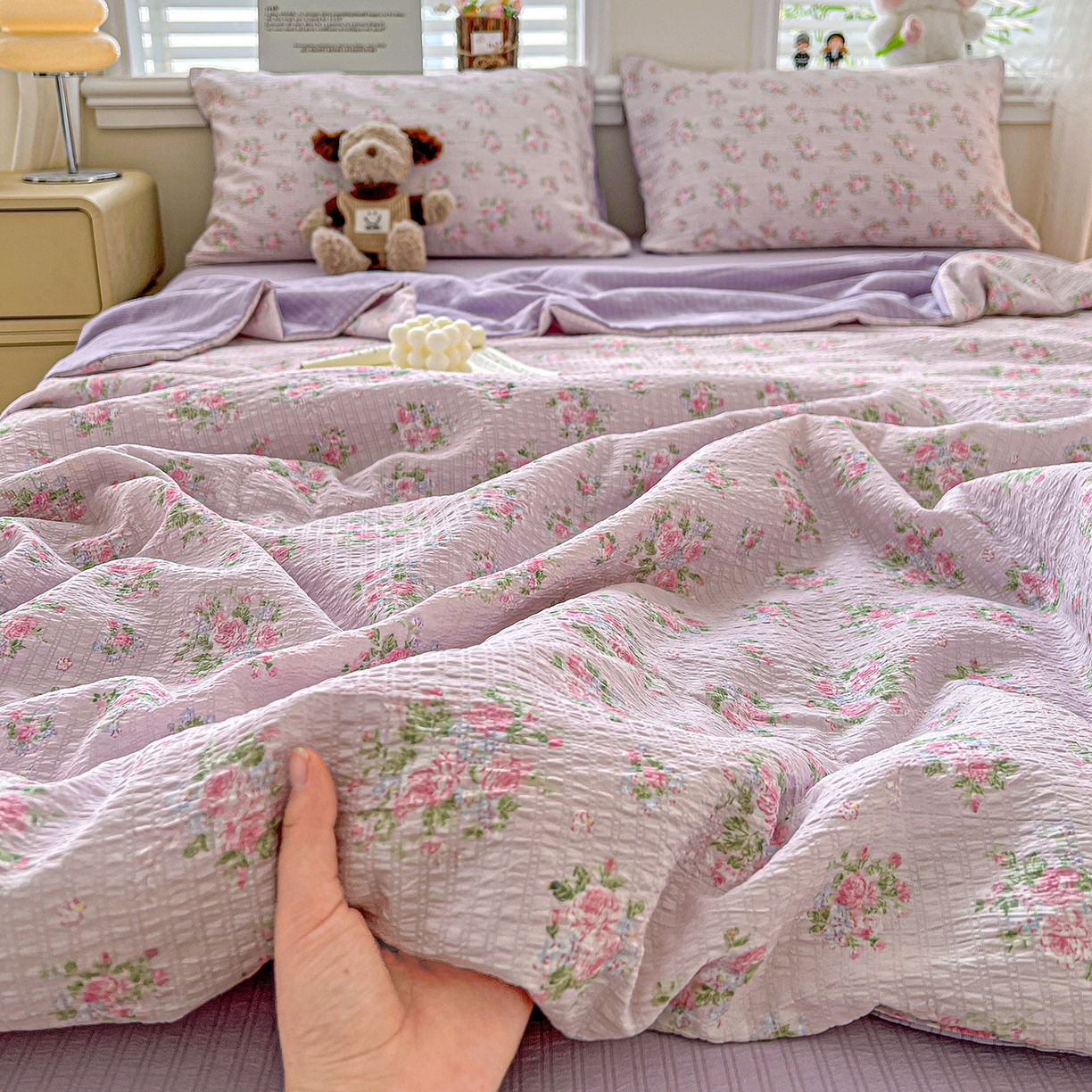 91家纺网 家纺一手货源 找家纺 王朝国际 2026新款A类彩竺棉印花夏被四件套 紫陌