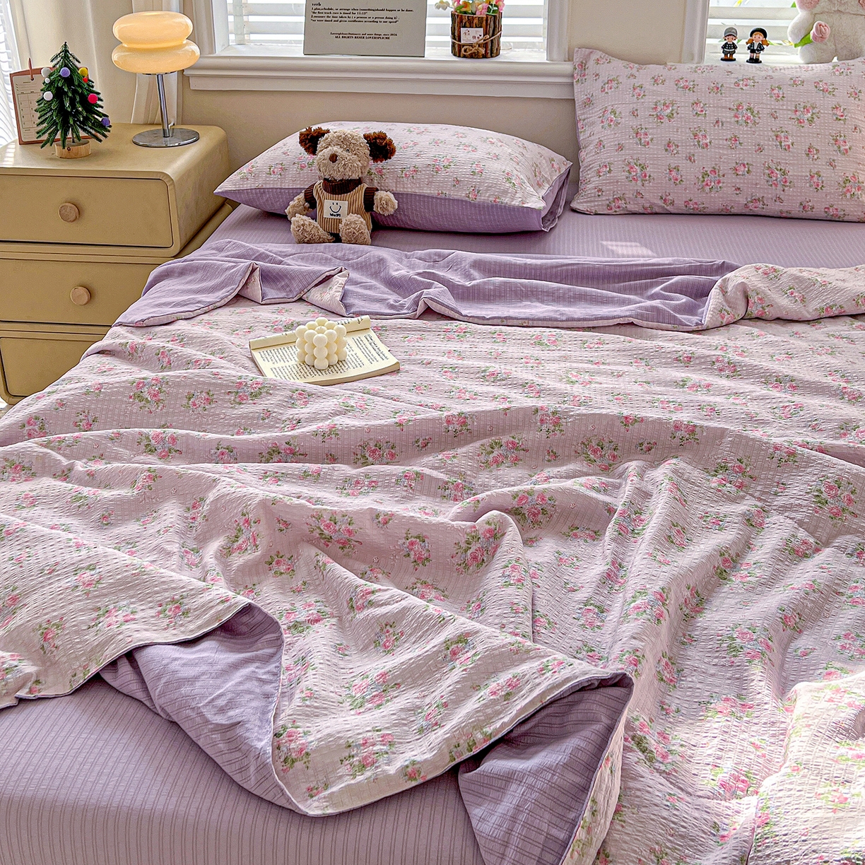 91家纺网 家纺一手货源 找家纺 王朝国际 2026新款A类彩竺棉印花夏被四件套 紫陌