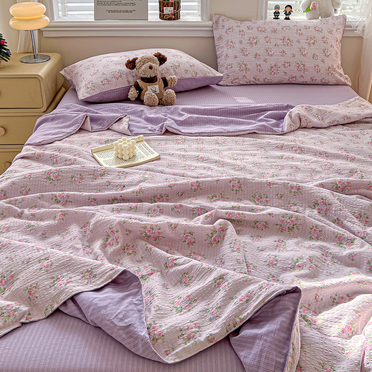 91家纺网 家纺一手货源 找家纺 王朝国际 2026新款A类彩竺棉印花夏被四件套 紫陌