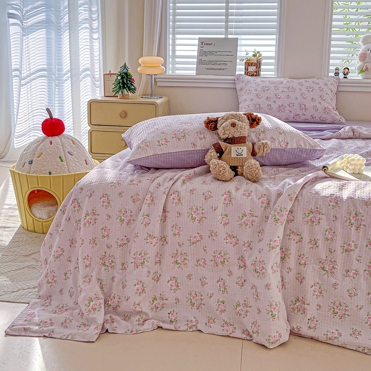 91家纺网 家纺一手货源 找家纺 王朝国际 2026新款A类彩竺棉印花夏被四件套 紫陌