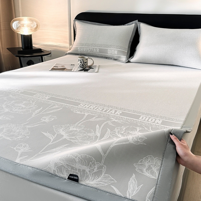 91家纺网 家纺一手货源 找家纺 慕尚家纺 2026春夏新款凉感冰丝提花凉席三件套 水仙 灰