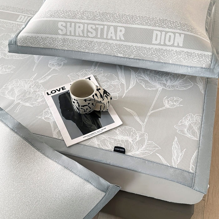 91家纺网 家纺一手货源 找家纺 慕尚家纺 2026春夏新款凉感冰丝提花凉席三件套 水仙 灰