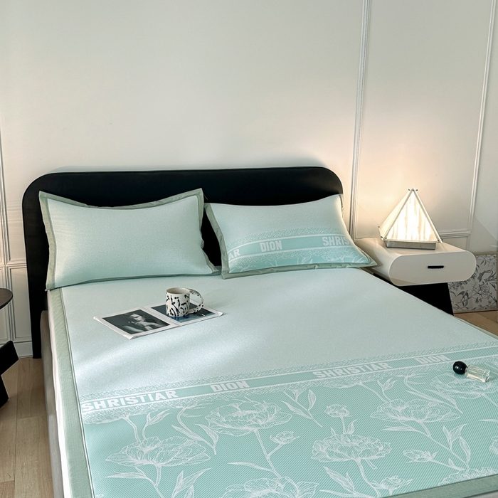 91家纺网 家纺一手货源 找家纺 慕尚家纺 2026春夏新款凉感冰丝提花凉席三件套 水仙 绿