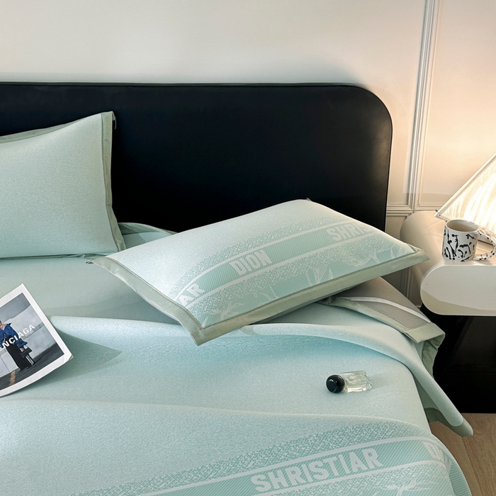 91家纺网 家纺一手货源 找家纺 慕尚家纺 2026春夏新款凉感冰丝提花凉席三件套 水仙 绿