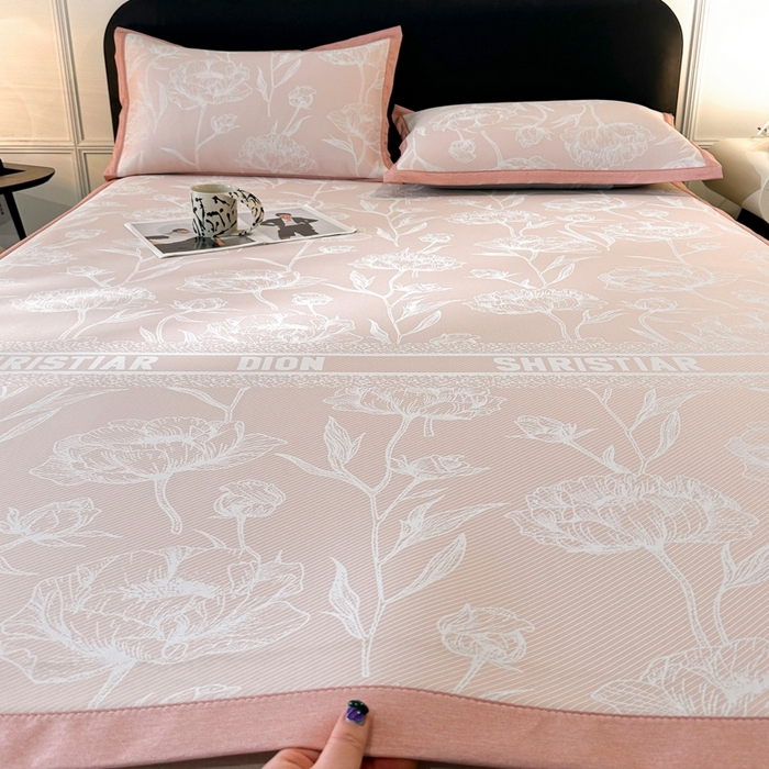 91家纺网 家纺一手货源 找家纺 慕尚家纺 2026春夏新款凉感冰丝提花凉席三件套 烟粉