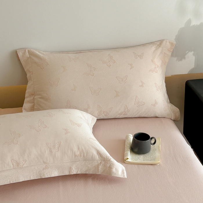 91家纺网 家纺一手货源 找家纺 禾时 2026新款全棉纯棉色织提花四件套 轻舞飞扬（粉）