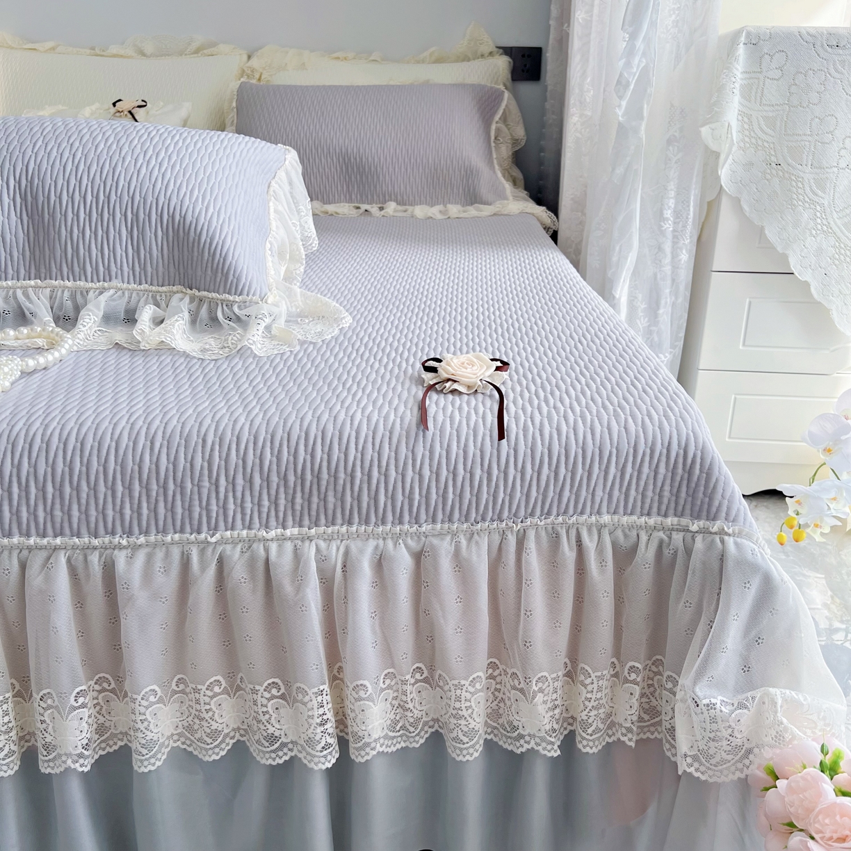 91家纺网 家纺一手货源 找家纺 恋尚羽 2026新款高分子PE凉泡泡大床裙凉感席波浪冰豆豆凉席席子三件套-系列 山茶可可 灰色