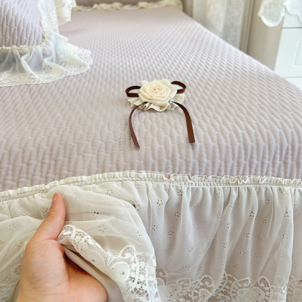 91家纺网 家纺一手货源 找家纺 恋尚羽 2026新款高分子PE凉泡泡大床裙凉感席波浪冰豆豆凉席席子三件套-系列 山茶可可 咖色