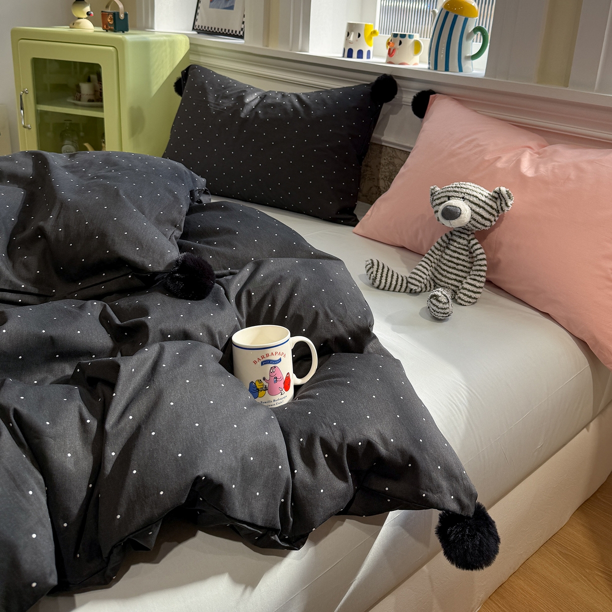 91家纺网 家纺一手货源 找家纺 慕尚家纺 2026新款全棉纯棉水洗带球工艺四件套 波点黑