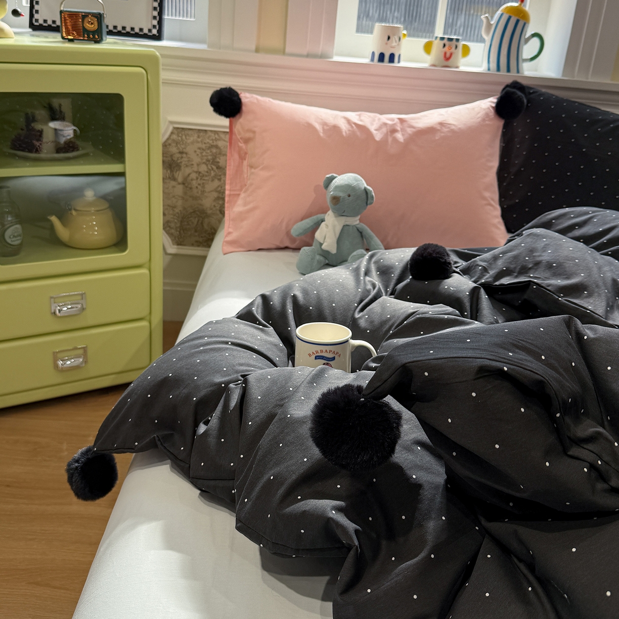 91家纺网 家纺一手货源 找家纺 慕尚家纺 2026新款全棉纯棉水洗带球工艺四件套 波点黑