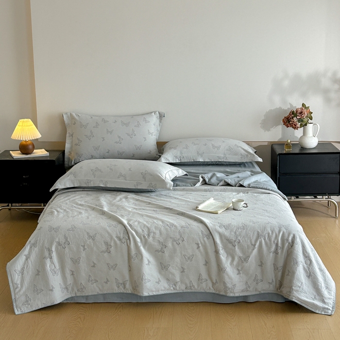 91家纺网 家纺一手货源 找家纺 禾时 2026春夏新品色织提花夏被夏凉被空调被四件套（配全棉纱布） 轻舞飞扬（兰）