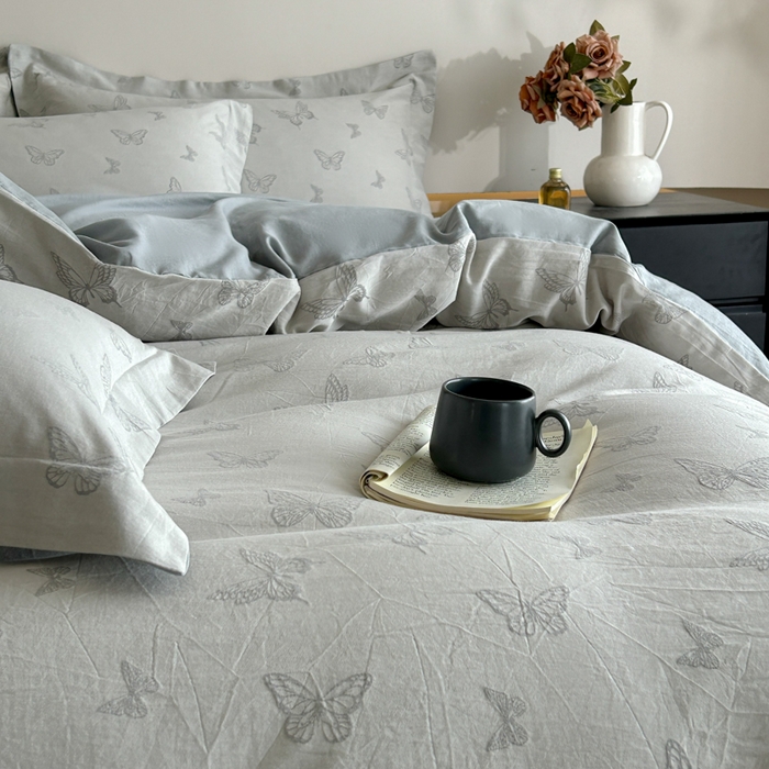 91家纺网 家纺一手货源 找家纺 禾时 2026春夏新品色织提花夏被夏凉被空调被四件套（配全棉纱布） 轻舞飞扬（兰）