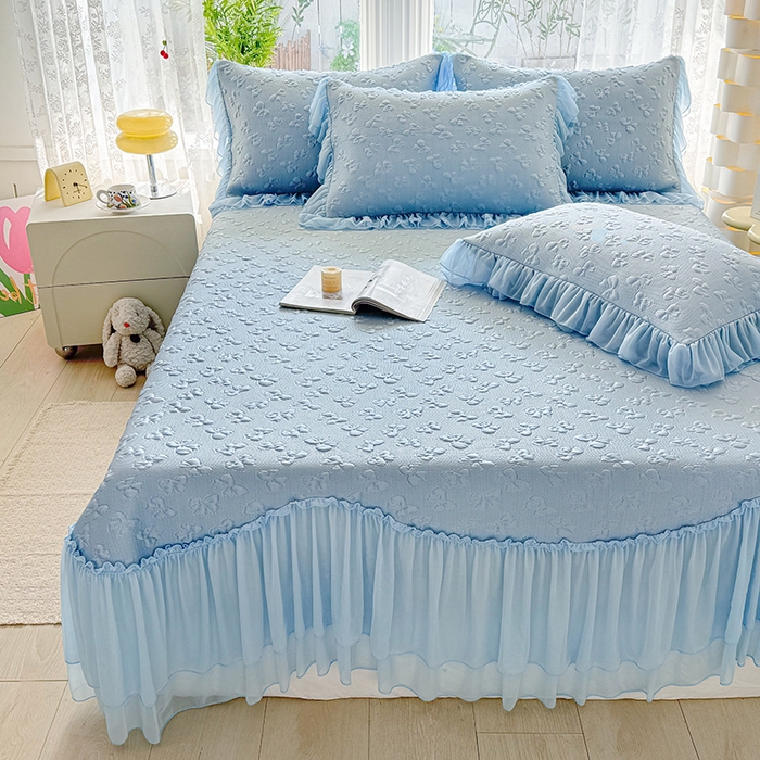 91家纺网 家纺一手货源 找家纺 金绣美居 2026新款PE高分子复合凉感席韩版床裙款凉席三件套-小确幸 小确幸-天空蓝