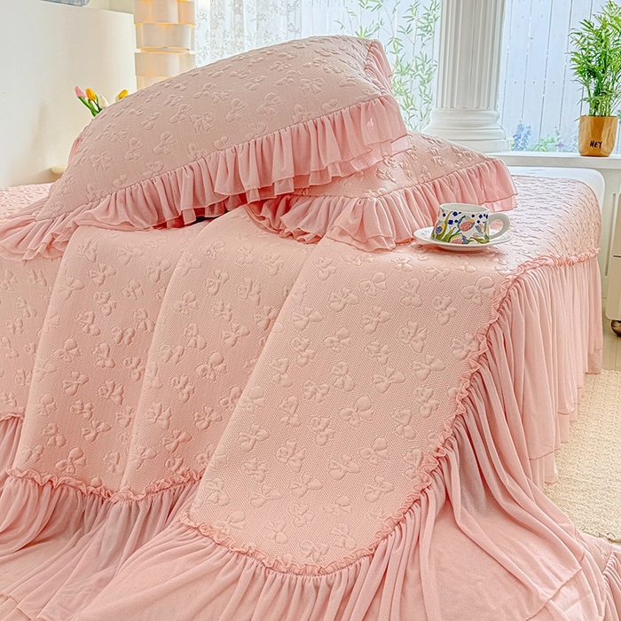 91家纺网 家纺一手货源 找家纺 金绣美居 2026新款PE高分子复合凉感席韩版床裙款凉席三件套-小确幸 小确幸-浅粉