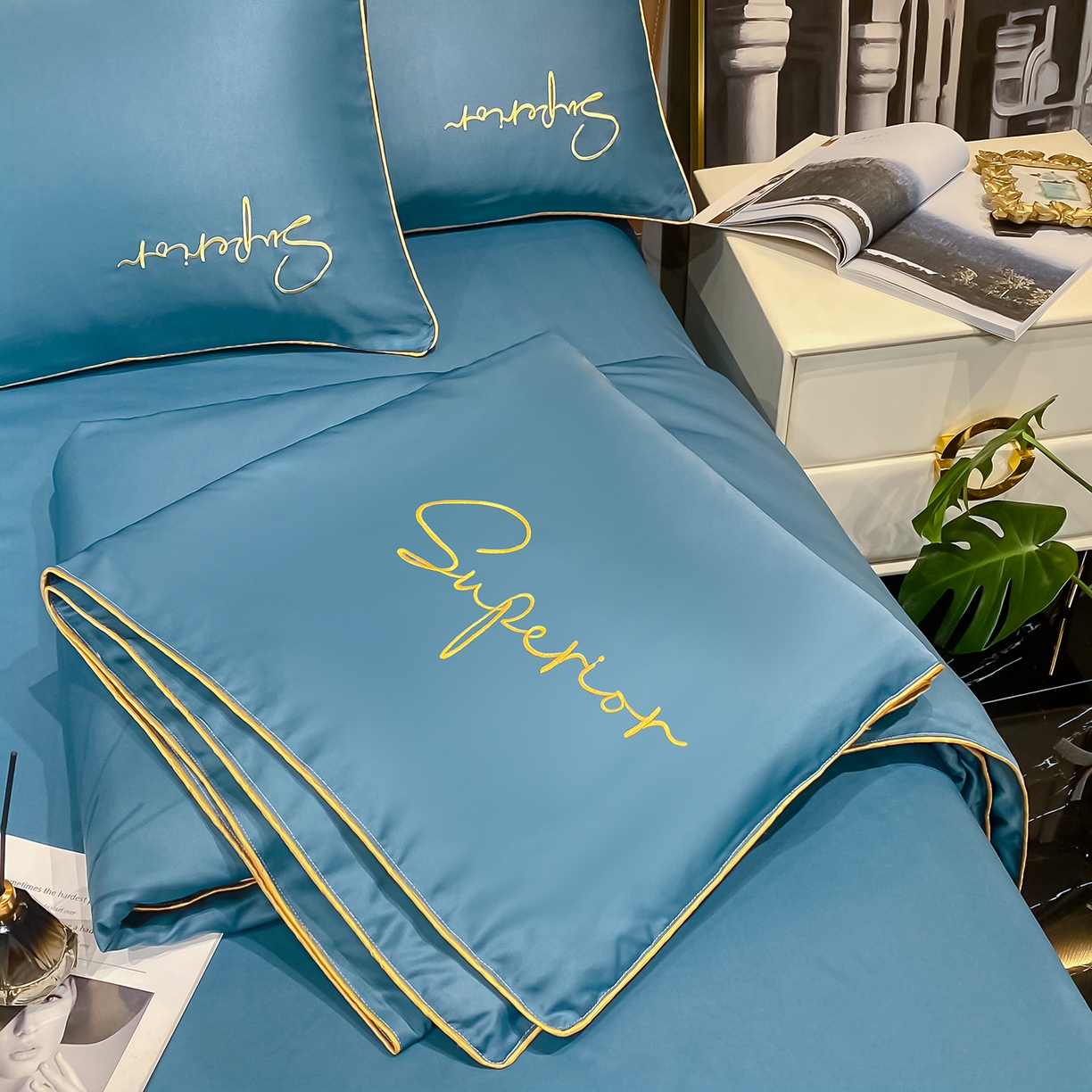 91家纺网 家纺一手货源 找家纺 吾诺家居 2026新款字母刺绣水洗天丝夏被夏凉被空调被四件套-字母 字母静谧蓝