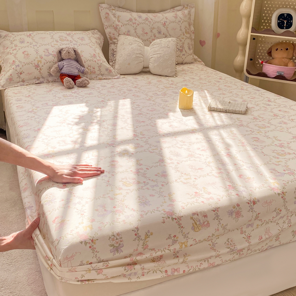 91家纺网 家纺一手货源 找家纺 女子家纺 2026新款全棉纯棉印花小印花花卉款单床笠床笠单件 童话花町