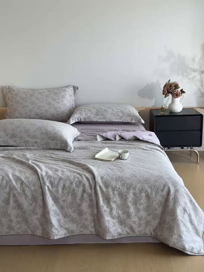 91家纺网 家纺一手货源 找家纺 禾时 2026新款全棉纯棉色织提花四件套 艾莉（紫）