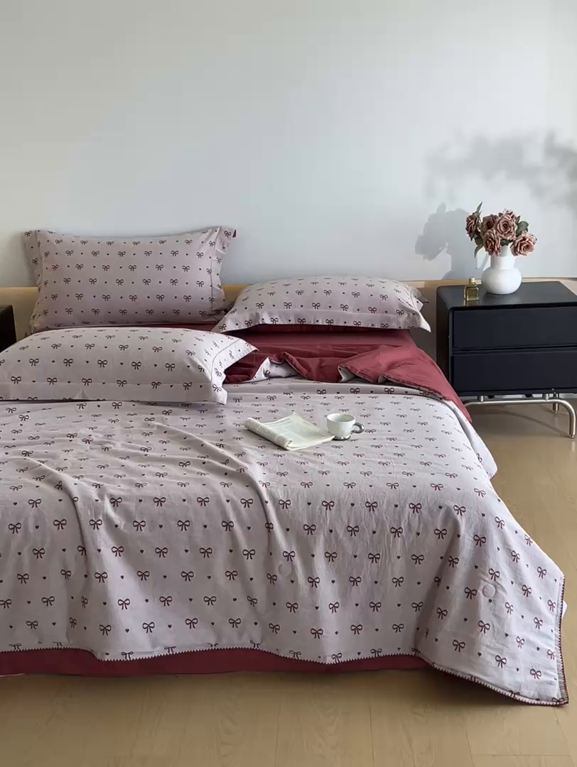 91家纺网 家纺一手货源 找家纺 禾时 2026新款全棉纯棉色织提花四件套 蝴蝶结（酒红）