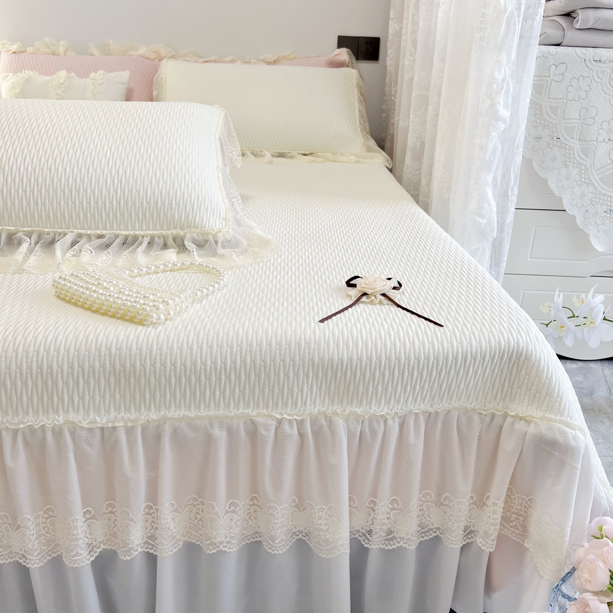 91家纺网 家纺一手货源 找家纺 恋尚羽 2026新款高分子PE凉泡泡大床裙凉感席波浪冰豆豆凉席席子三件套-系列 山茶可可 米白色