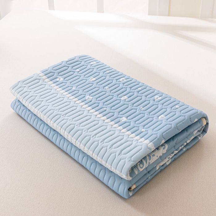 91家纺网 家纺一手货源 找家纺 羽梦家纺 2026新款冰柔丝乳胶床单款凉席赫本风情